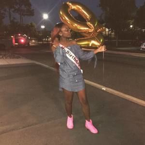 Meet your Posher, Jasmine